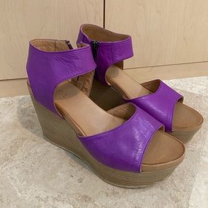 Ethem new never worn super comfy wedges size 41 euro or 8.5/9